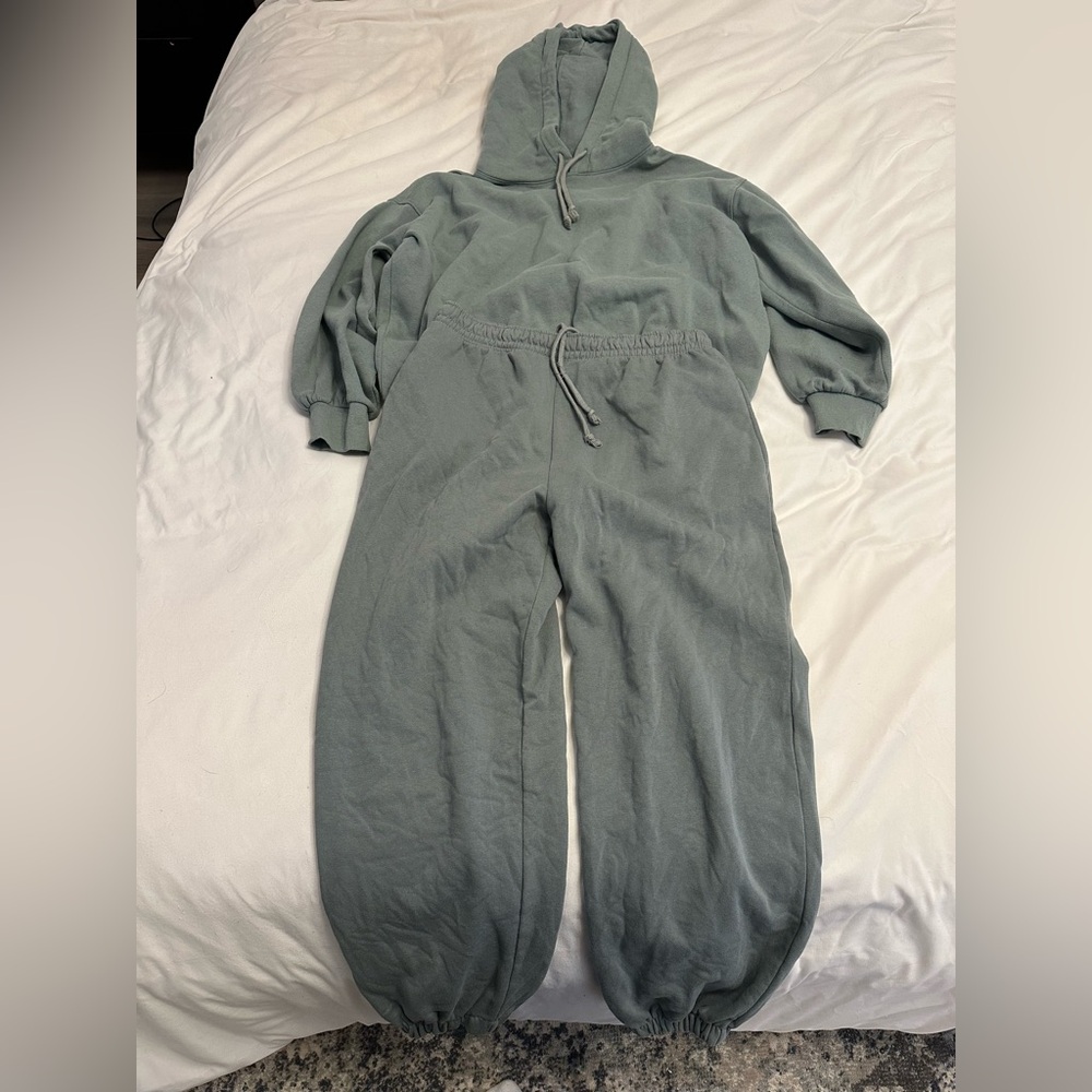 H&M Sweatsuit Hoodie and Sweatpants